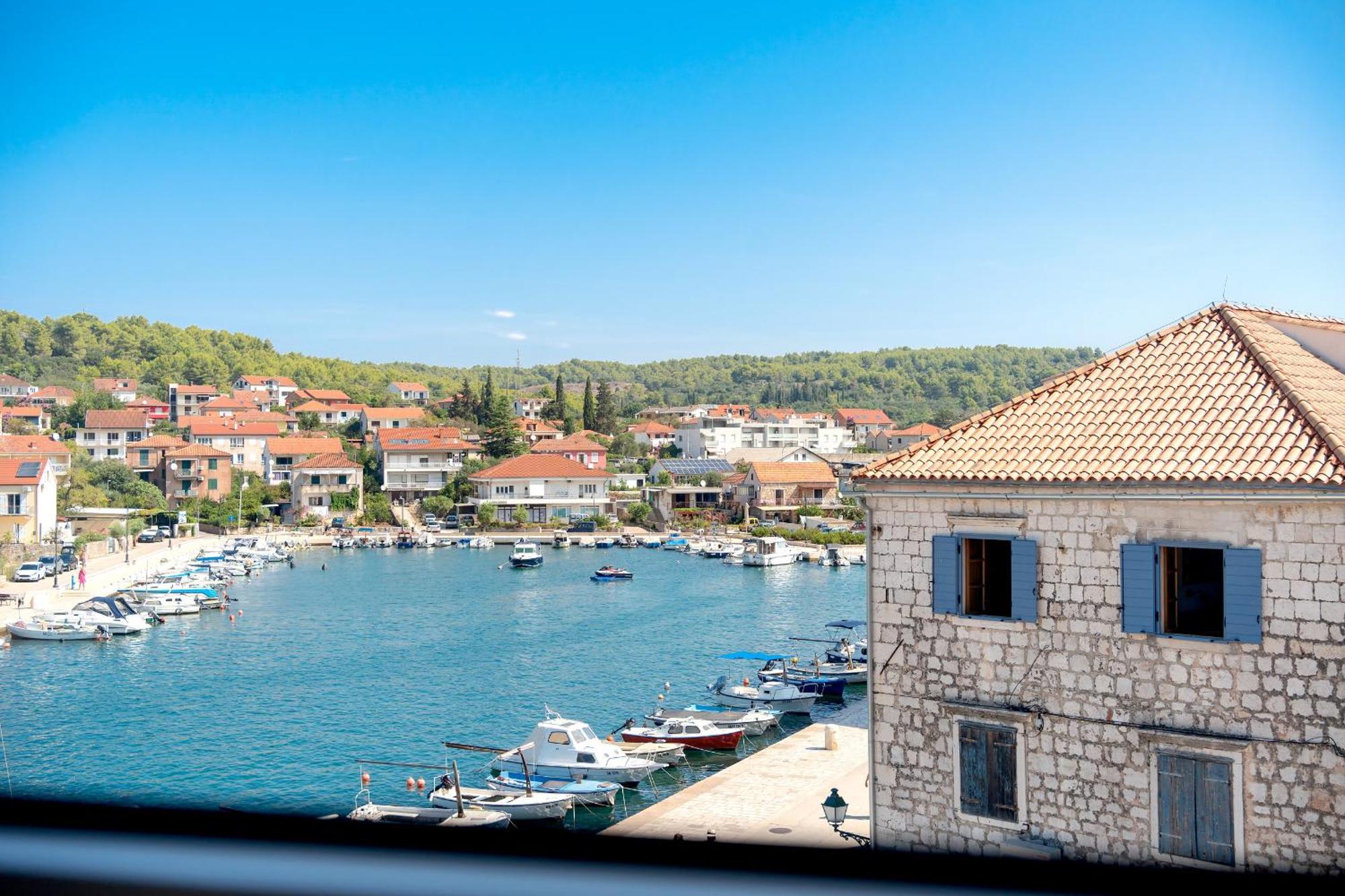 Appartement Pharos Sunset - Stari Grad Center